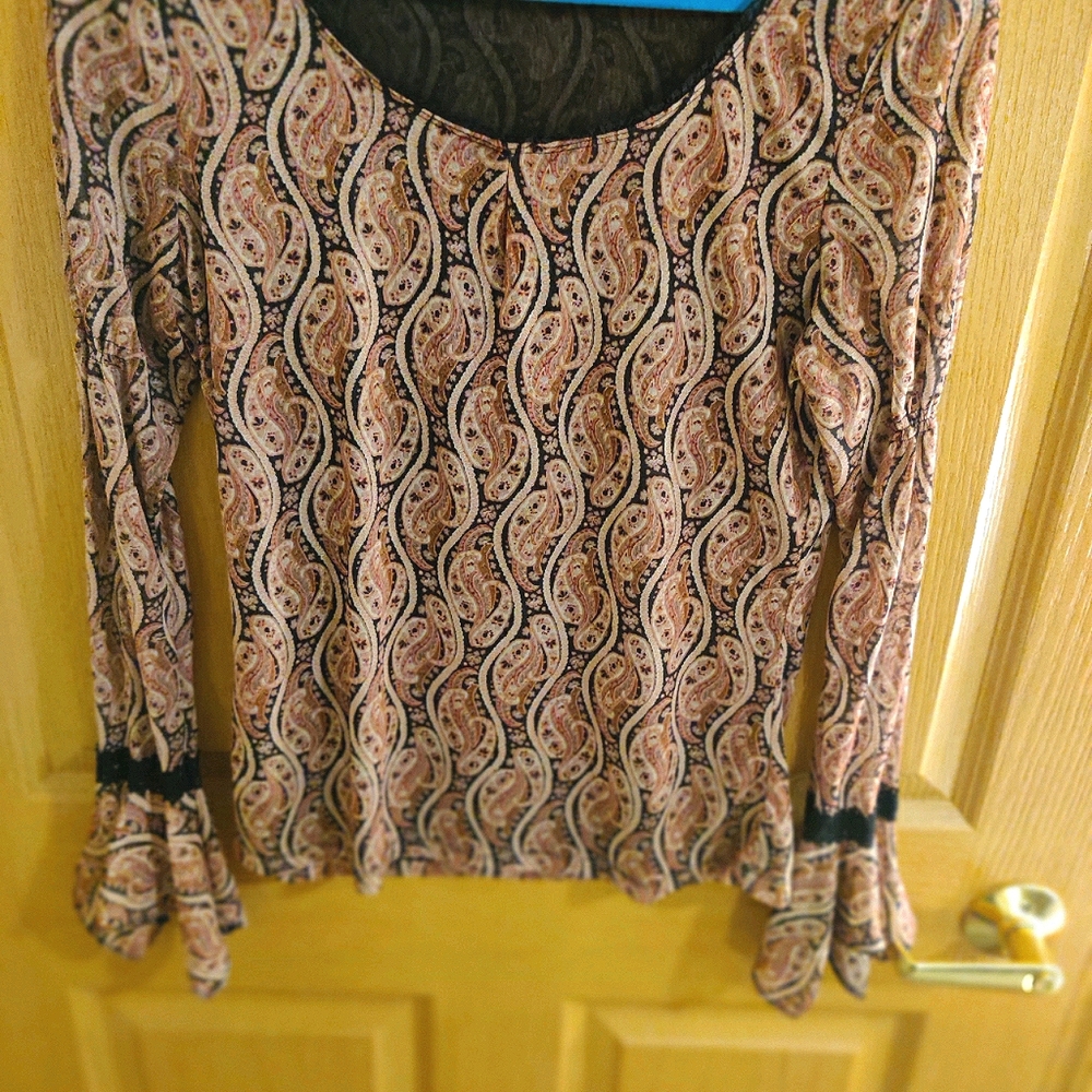Woman's Colorful Dress Shirt, Size Large, Pre-Own